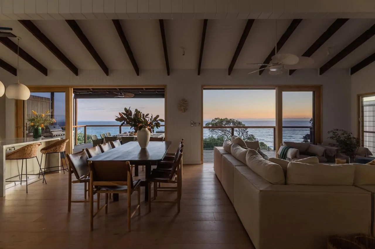 Holiday home Green House On Cutter Point Lookout Australia